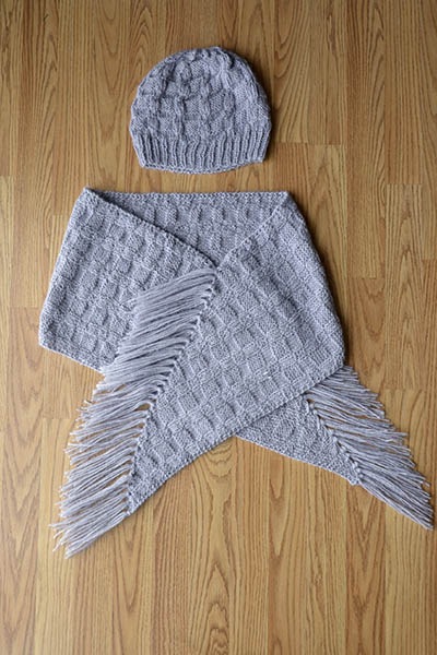 Slanted Scarf and Hat Pattern